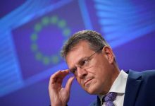 Bruxelas diz que acordo do Brexit deve ser concretizado e não renegociado