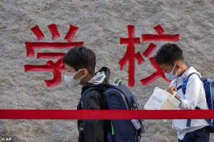 Educadora condenada à morte-china-mileniostadium