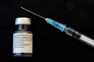 Sanofi vai enfrascar 100 milhões de vacinas da Pfizer/BioNTech-europe-mileniostadium