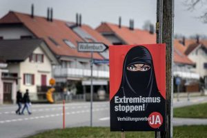 Suíça aprova em referendo proibição do uso de véu integral-suica-mileniostadium