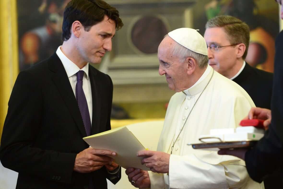 Prime Minister Justin Trudeau meets with Pope Francis in 2017-Milenio Stadium-Canada