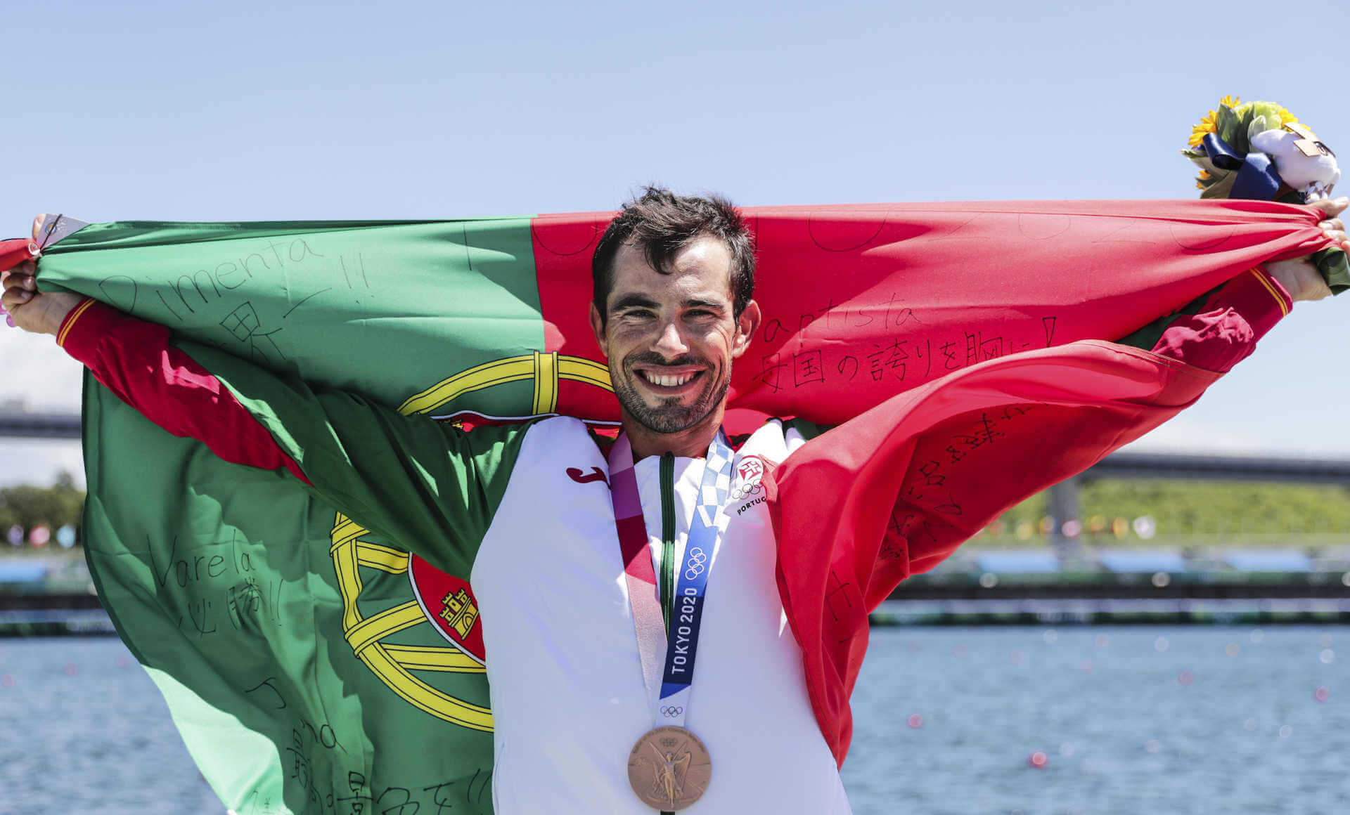 Fernando-Pimenta-conquista-medalha-de-bronze-milenio-stadium-desporto
