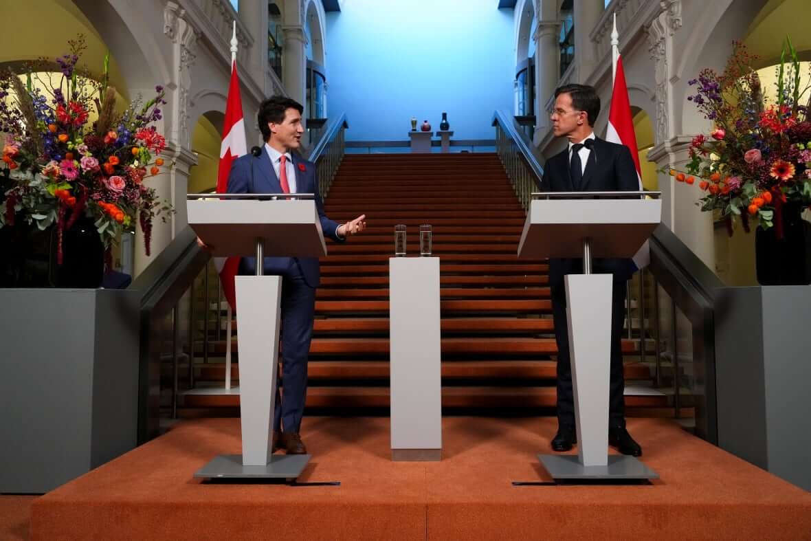 Trudeau with Prime Minister of the Netherlands-Milenio Stadium-Canada