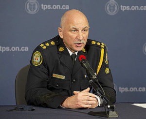 117 polícias de Toronto não vacinados-toronto-mileniostadium