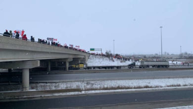 Trucker convoy against vaccine mandates rolls through Ontario en route to Ottawa-Milenio Stadium-Canada