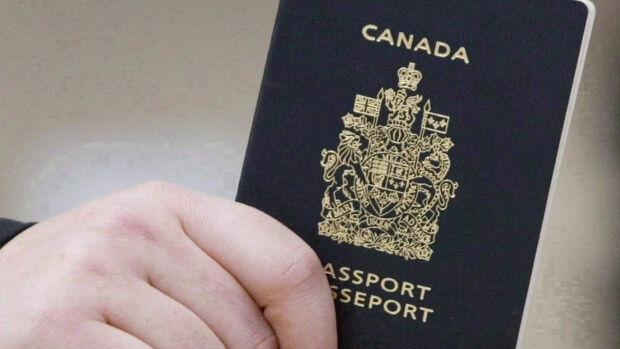 Atrasos na emissão de passaportes leva canadianos a adiar planos de viagens para o Verão-Milenio Stadium-Canada