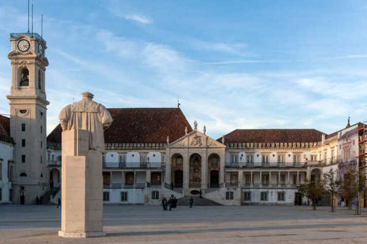 Universidades portuguesas no mundo - Milenio Stadium - Portugal